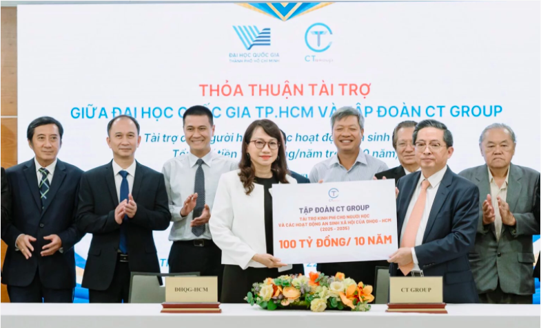 CT Group bắt tay với Đại học Quốc gia TP.HCM hợp tác chiến lược trong lĩnh vực công nghệ vi mạch bán dẫn, công nghệ lượng tử…, tài trợ 100 tỷ đồng để đào tạo và thu hút nhân tài ?>