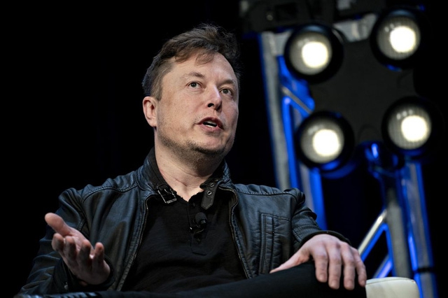 Elon Musk tìm cách cho đi một phần của cải khi vừa trở thành người giàu nhất thế giới với tài sản hơn 200 tỷ USD