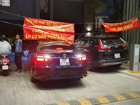 Tòa án thụ lý đơn người dân kiện Công ty Phát Đạt vì chỗ đậu xe ô tô