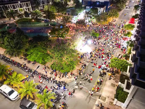 Phố đêm The Sol – điểm check in mới của giới trẻ Cần Giuộc