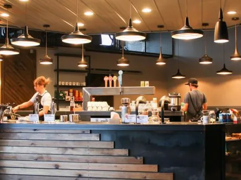 Khách hàng cần gì ở một quán cà phê...?