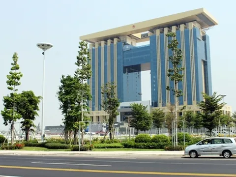 Ông Võ Hoàng Ngân, giám đốc Sở Xây dựng tỉnh Bình Dương vượt qua được nhiều lùm xùm…!