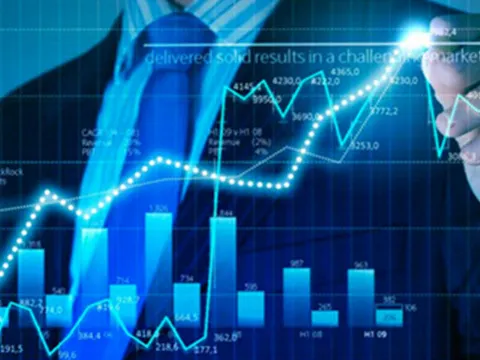 Giao dịch chứng khoán bùng nổ trong ngày Quốc tế thiếu nhi, HoSE tạm ngưng để bảo vệ hệ thống